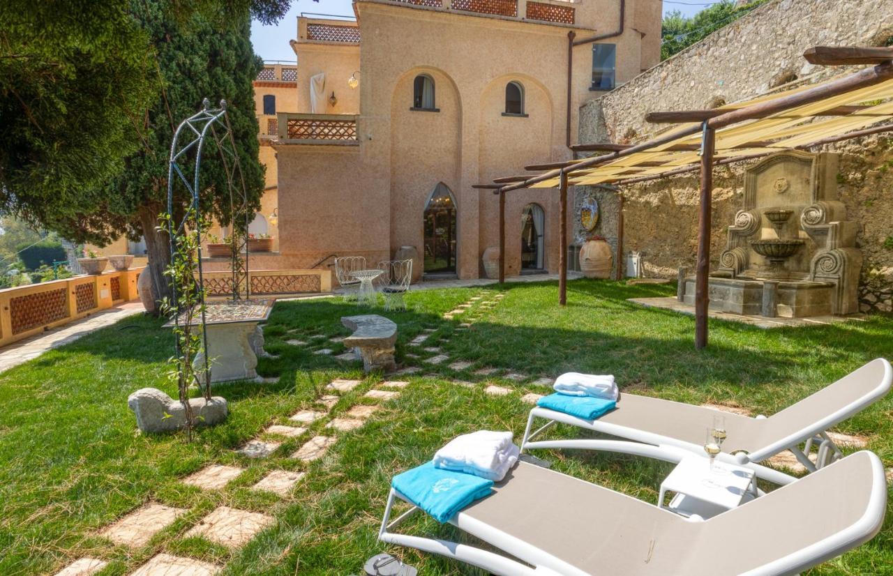 Villa Barluzzi ราเวลโล ภายนอก รูปภาพ