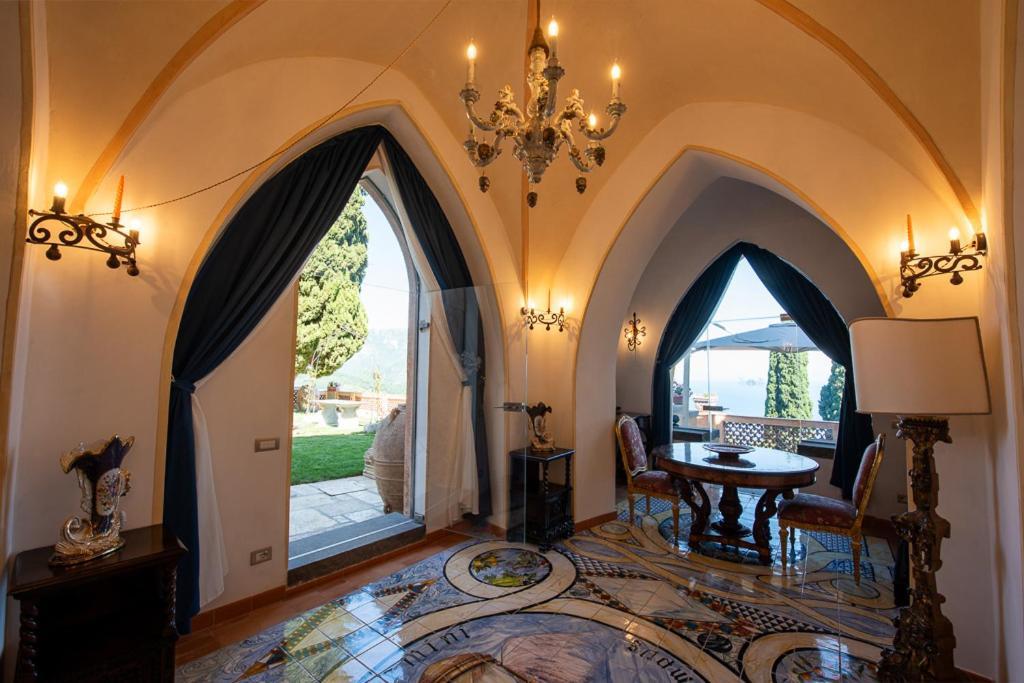 Villa Barluzzi ราเวลโล ภายนอก รูปภาพ
