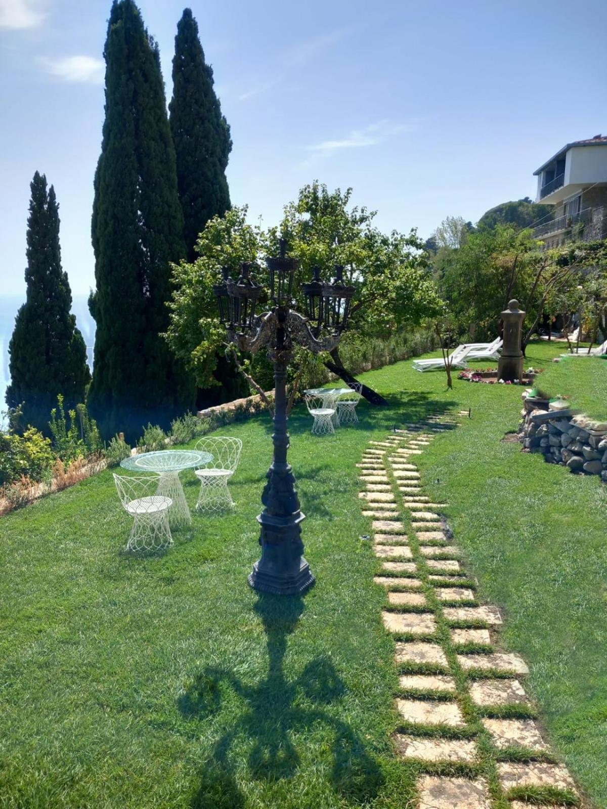 Villa Barluzzi ราเวลโล ภายนอก รูปภาพ