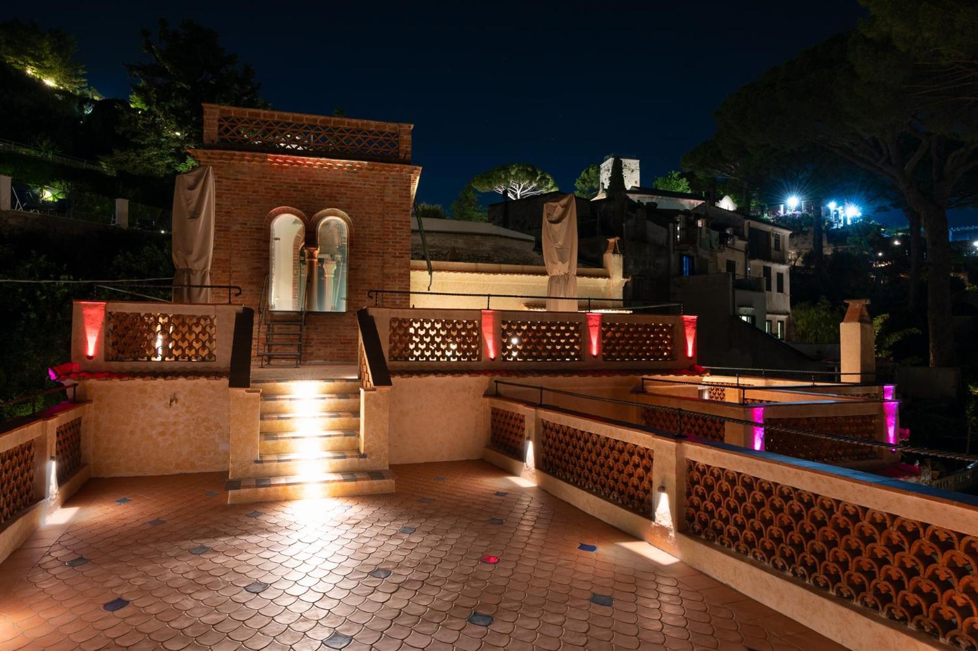 Villa Barluzzi ราเวลโล ภายนอก รูปภาพ