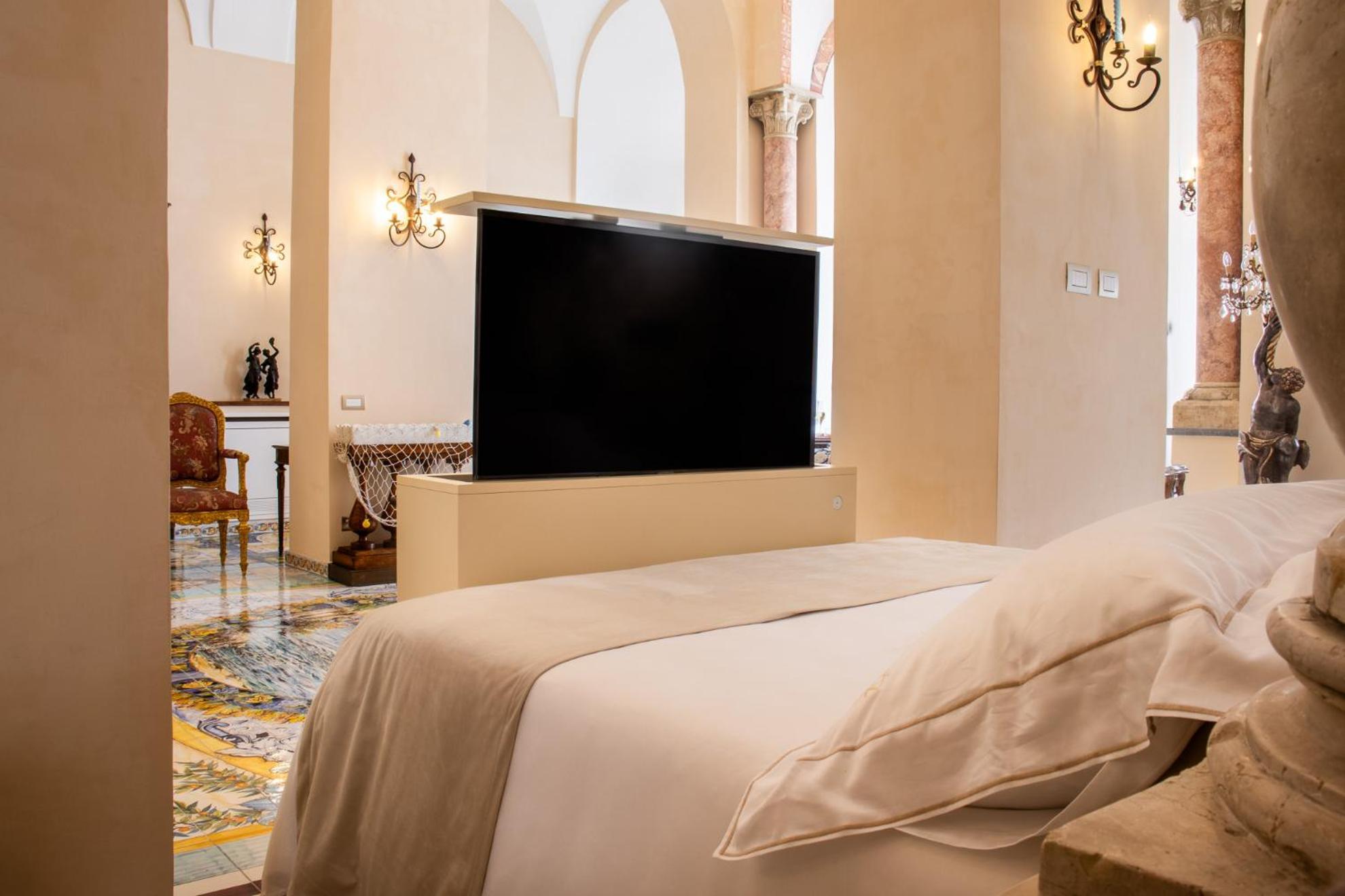 Villa Barluzzi ราเวลโล ภายนอก รูปภาพ