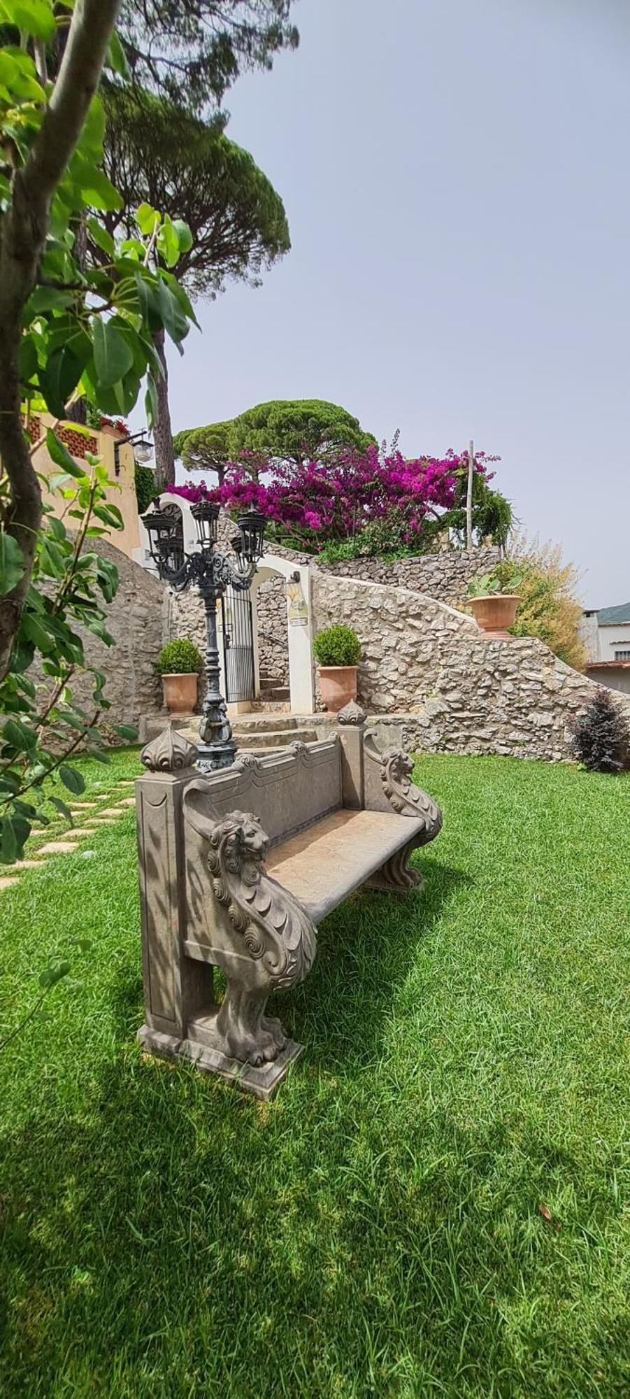 Villa Barluzzi ราเวลโล ภายนอก รูปภาพ